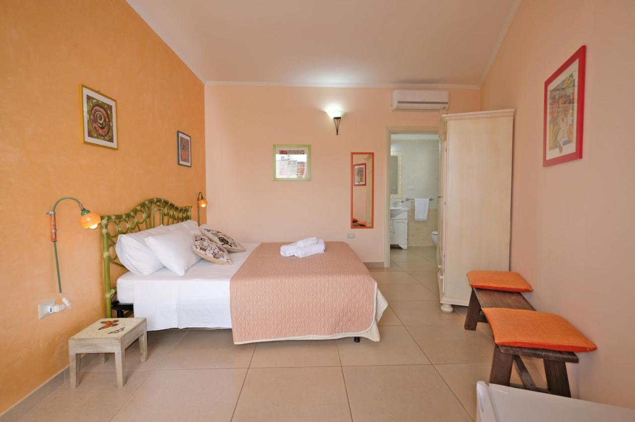 Adua Art Bed & Breakfast Castrignano del Capo Luaran gambar