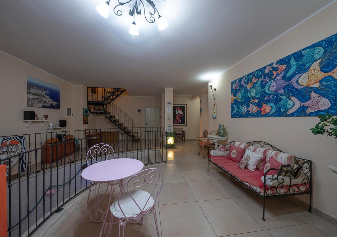 Adua Art Bed & Breakfast Castrignano del Capo Luaran gambar