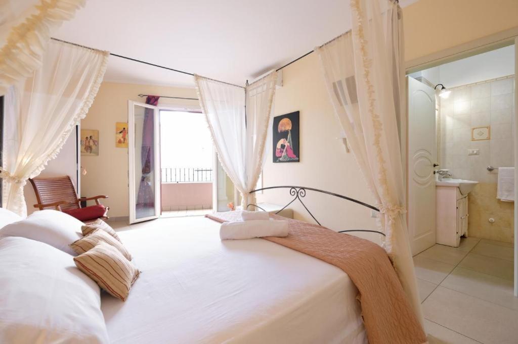 Adua Art Bed & Breakfast Castrignano del Capo Luaran gambar